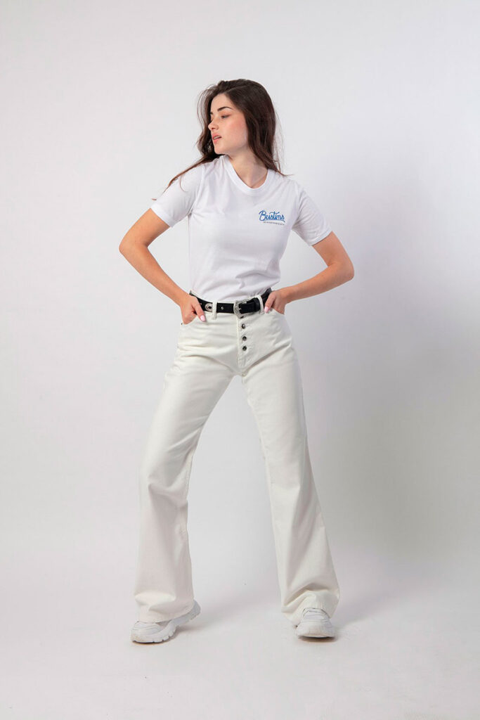 vaqueros bustins blancos